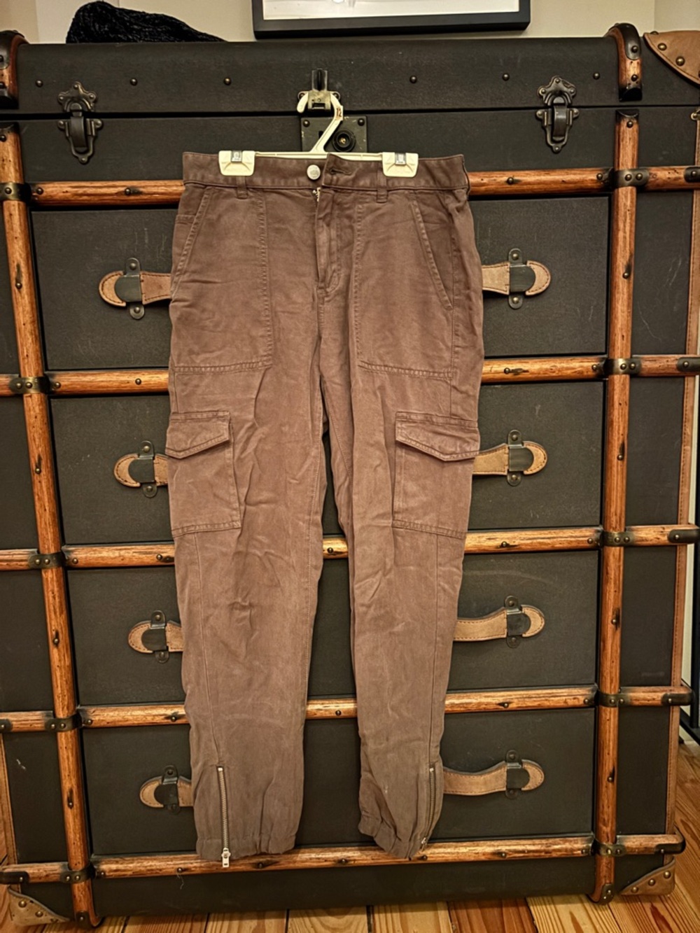 Guess Women’s Brown Cargo Pants with Ankle Zips